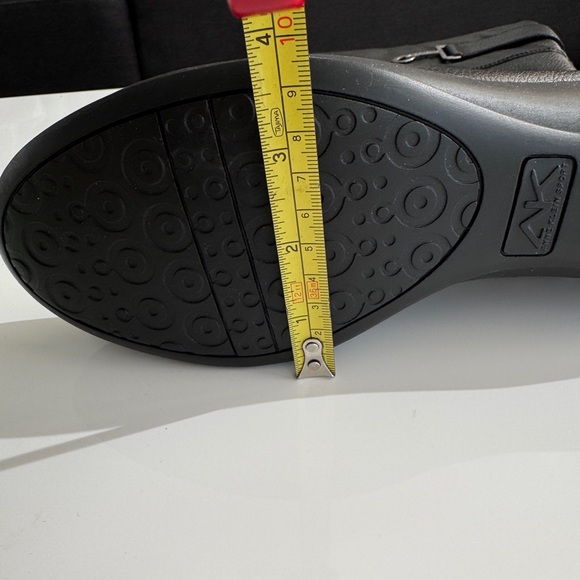 Anne Klein BNIB - black leather boots Sz 9 - Picture 13 of 13